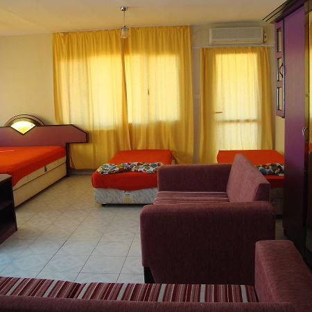 Degerli Motel Seferihisar Luaran gambar
